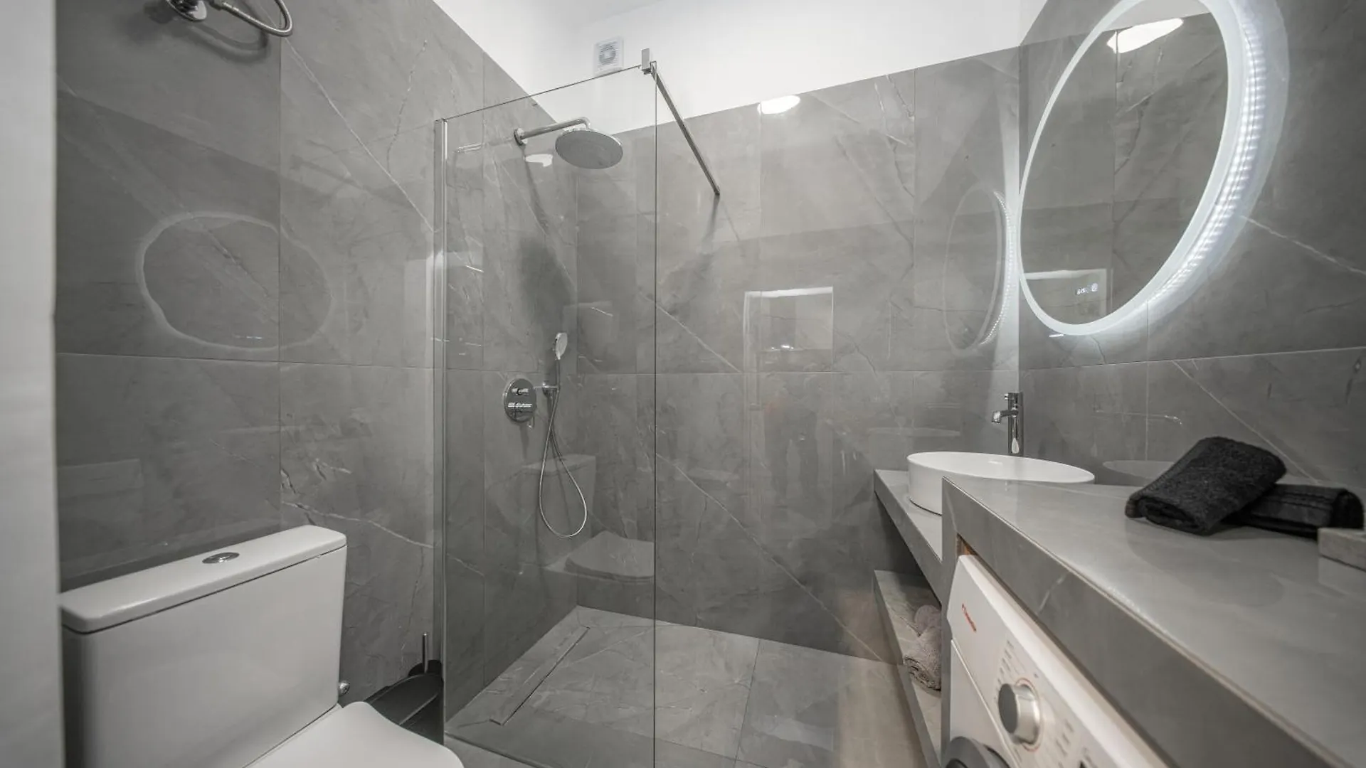 Pnoe Luxury Apartments Lourdata  Lourdata (Kefalonia)